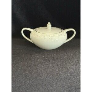 Royalton China Co. Translucent Porcelain Sugar Bowl W/lid Vintage Leaf Pattern